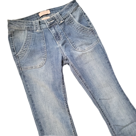 Classic Blue Girl's SQUEEZE Jeans - Picture 2 of 6